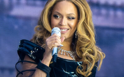 Beyoncé pubblica la nuova Anniversary Edition di “B’Day” a 20 anni dall’uscita