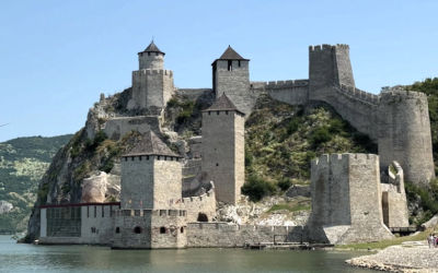 La fortezza di Golubac, sentinella medievale sul Danubio in Serbia